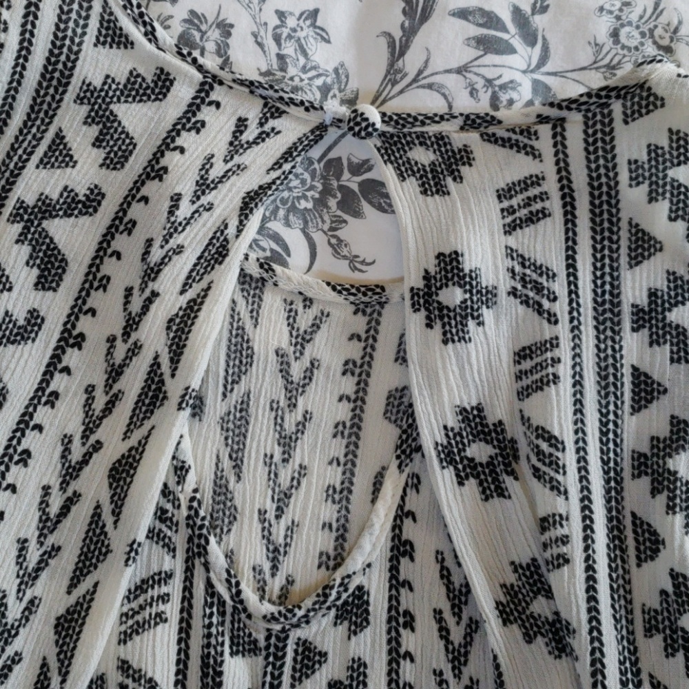 Aztec pattern tank top - Picture 3 of 3